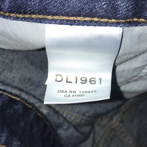 DL1961 Cleo solana high rise jean shorts distressed - Picture 3 of 9
